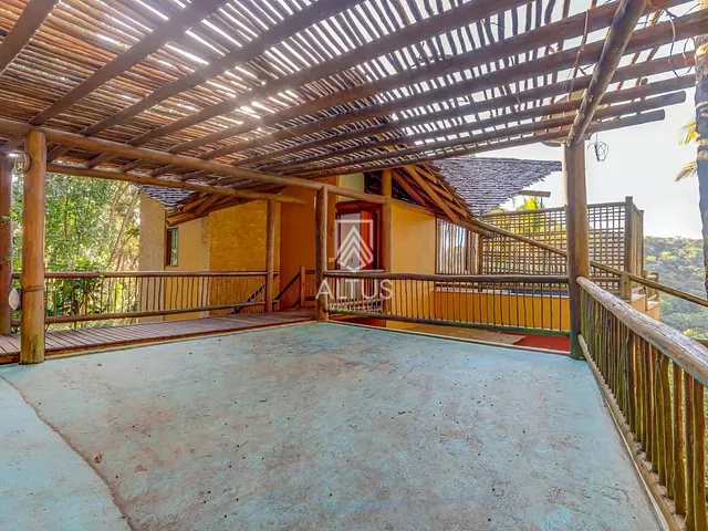 Casa com 1149m² 3 quartos e 1 banheiro, à venda, no bairro Itacaré em Itacaré