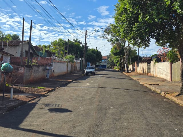 Casa com 382m² 2 quartos e 1 banheiro, à venda, no bairro CEMTRO em Ibiporã