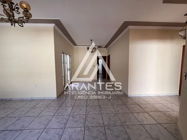Casa 3 quartos e 3 banheiros, à venda, no bairro Jockey Club em Barretos
