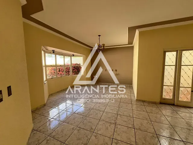 Casa 3 quartos e 3 banheiros, à venda, no bairro Jockey Club em Barretos