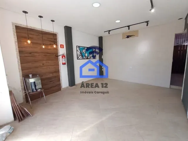 Casa com 116m², à venda, no bairro Centro em Caraguatatuba