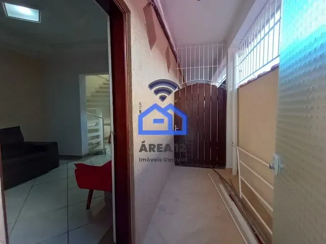 Casa com 116m², à venda, no bairro Centro em Caraguatatuba