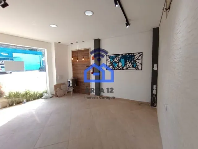 Casa com 116m², à venda, no bairro Centro em Caraguatatuba