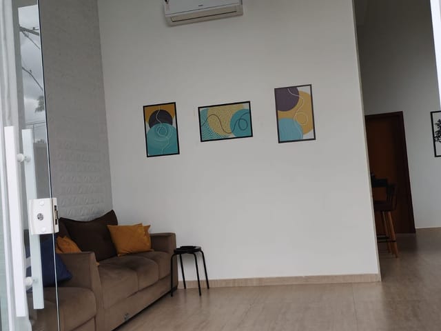 Casa com 410m² 3 quartos e 4 banheiros, à venda, no bairro Parque Rodoviário em Campos dos Goytacazes