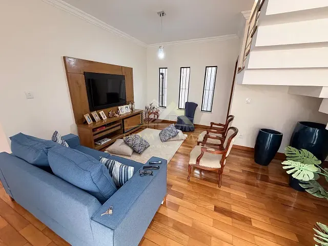 Casa 6 quartos e 6 banheiros, à venda, no bairro Quintas das Avenidas em Juiz de Fora