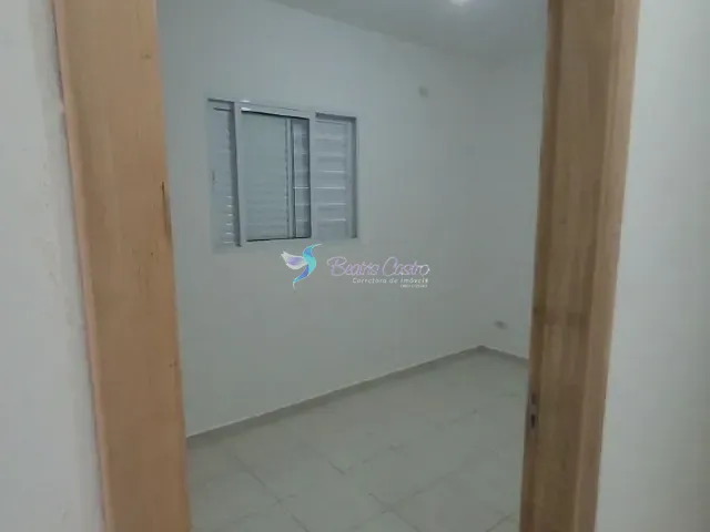 Casa com 125m² 2 quartos e 1 banheiro, à venda, no bairro Vila Santa Helena em Atibaia