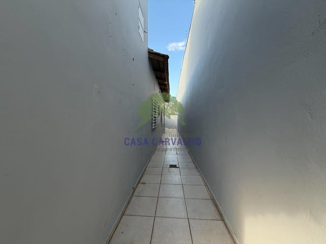 Casa 2 quartos e 2 banheiros, à venda ou para alugar, no bairro Popular nova em Corumbá