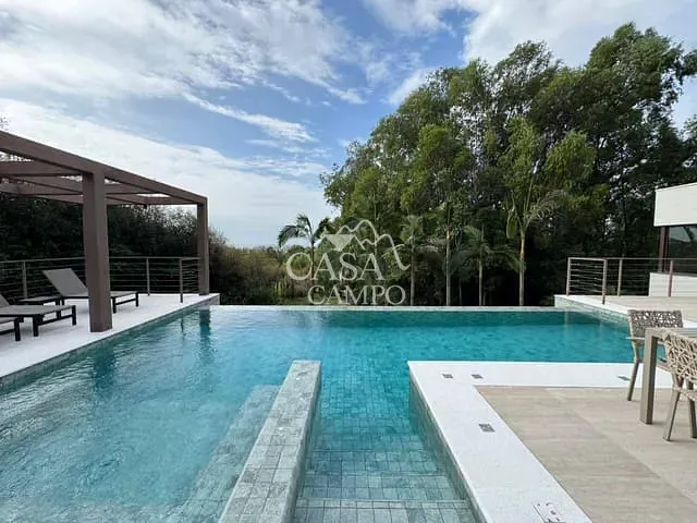 Casa com 2200m² 7 quartos e 10 banheiros, à venda, no bairro Loteamento Residencial Parque Terras de Santa Cecília em Itu