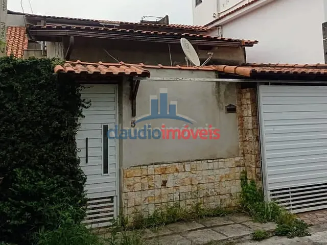 Casa 2 quartos e 2 banheiros, à venda, no bairro Colônia Santo Antônio em Barra Mansa