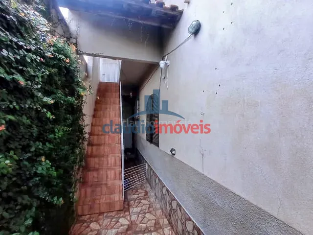 Casa 2 quartos e 2 banheiros, à venda, no bairro Colônia Santo Antônio em Barra Mansa