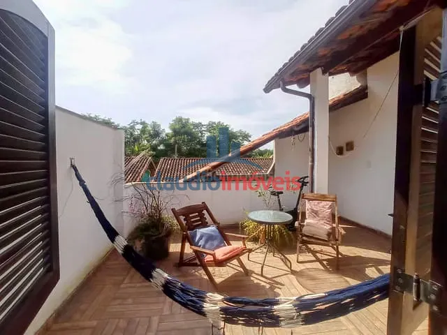 Casa 2 quartos e 2 banheiros, à venda, no bairro Colônia Santo Antônio em Barra Mansa