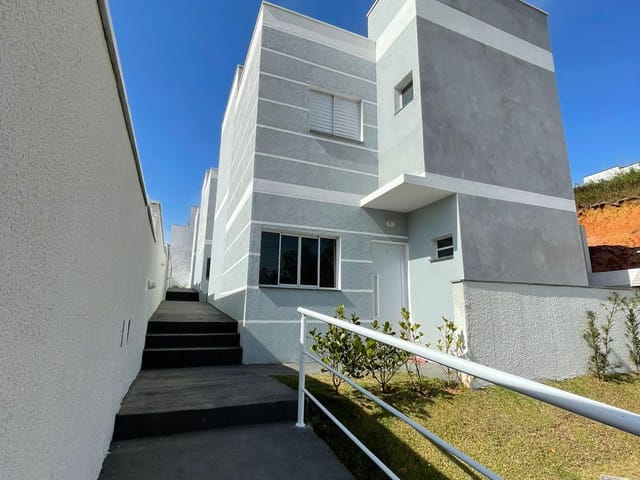 Casa 2 quartos e 1 banheiro, à venda, no bairro Vila São Paulo em Mogi das Cruzes