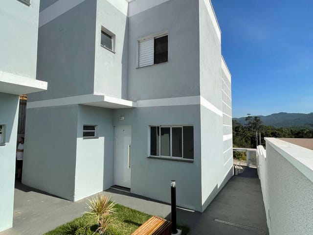Casa 2 quartos e 1 banheiro, à venda, no bairro Vila São Paulo em Mogi das Cruzes