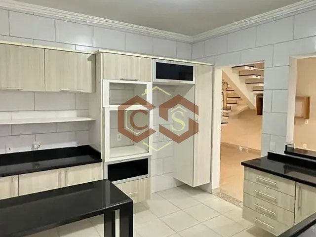 Sobrado com 150m² 3 quartos e 2 banheiros, à venda, no bairro Loteamento Green View Village em Indaiatuba