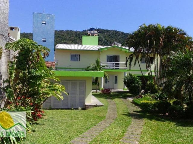 Foto do Casa - Linda casa com 4 dormitórios, terreno com 1.145m², em rua sem saída e a 400 metros da praia do Morro das Pedras - Florianópolis/SC mar | Costão Sul Imóveis