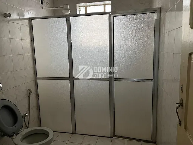 Casa com 246m² 3 quartos e 2 banheiros, à venda, no bairro Centro em Uberaba