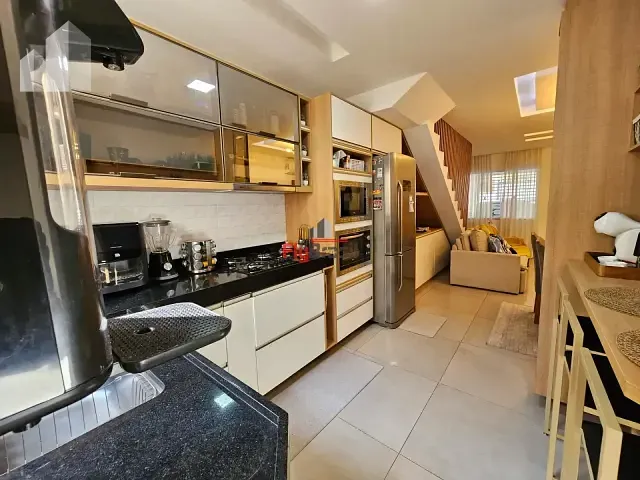 Casa com 180m² 3 quartos e 4 banheiros, à venda, no bairro Jardim Alvorada em Nova Iguaçu