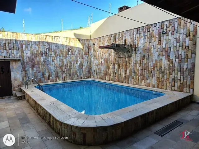 Casa 3 quartos e 4 banheiros, à venda, no bairro Jamaica (Praia) em Itanhaém