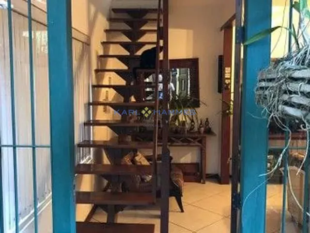 Casa com 622m² 4 quartos e 5 banheiros, à venda, no bairro Pedro do Rio em Petrópolis