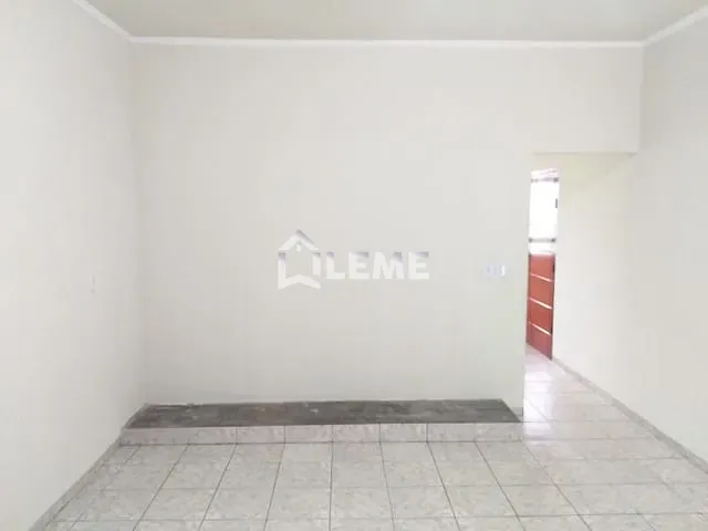Casa com 300m² 3 quartos e 1 banheiro, à venda, no bairro Jardim Primavera em Mococa