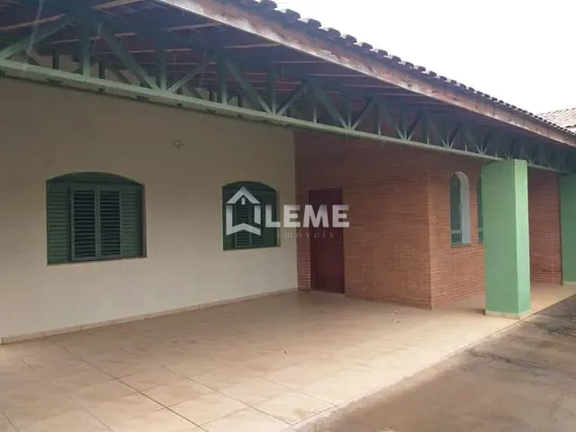 Casa com 300m² 3 quartos e 1 banheiro, à venda, no bairro Jardim Primavera em Mococa