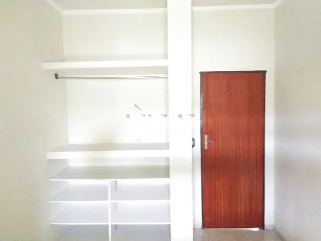 Casa com 300m² 3 quartos e 1 banheiro, à venda, no bairro Jardim Primavera em Mococa
