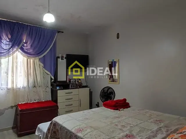 Casa 3 quartos e 2 banheiros, à venda, no bairro Floresta em Concórdia