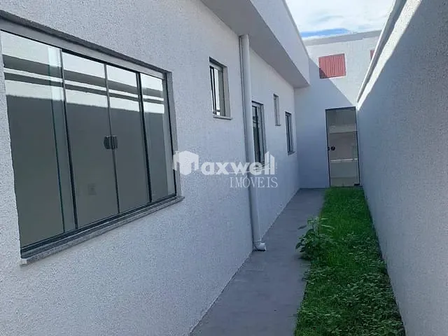 Casa com 187m² 3 quartos e 2 banheiros, à venda, no bairro Setor Serra Dourada - 3ª Etapa em Aparecida de Goiânia