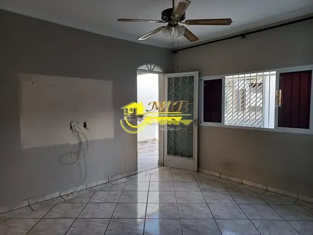 Casa 3 quartos e 2 banheiros, à venda, no bairro Jardim Melina I em Campinas
