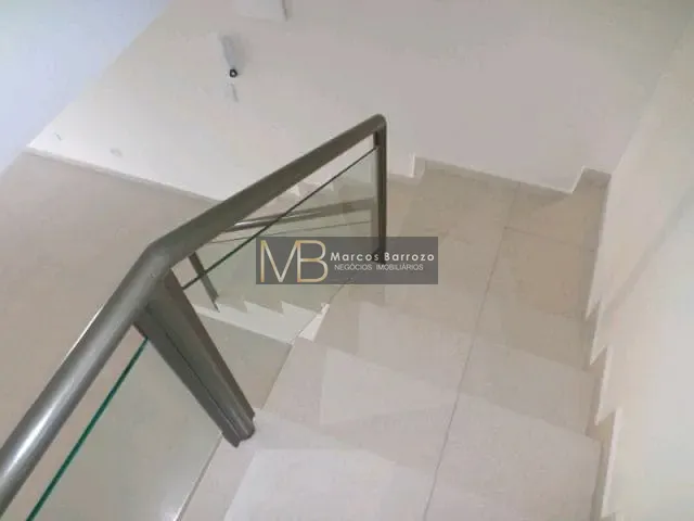 Casa com 228m² 3 quartos e 3 banheiros, à venda, no bairro Califórnia em Londrina