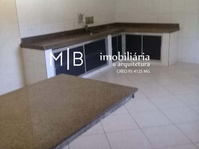 Casa com 510m² 3 quartos e 1 banheiro, à venda, no bairro PARAÍSO em CATAGUASES