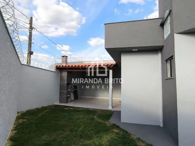 Casa 3 quartos e 3 banheiros, à venda, no bairro Parque Ibirapuera em Aparecida de Goiânia
