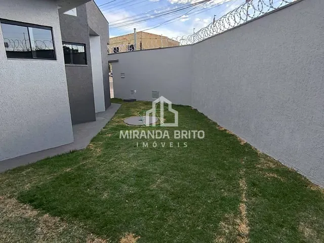 Casa 3 quartos e 3 banheiros, à venda, no bairro Parque Ibirapuera em Aparecida de Goiânia