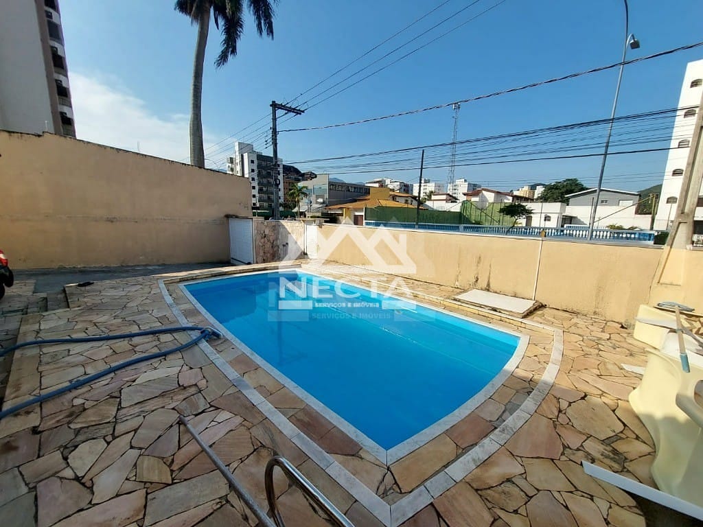 Casa, 3 quartos, 285 m² - Foto 2