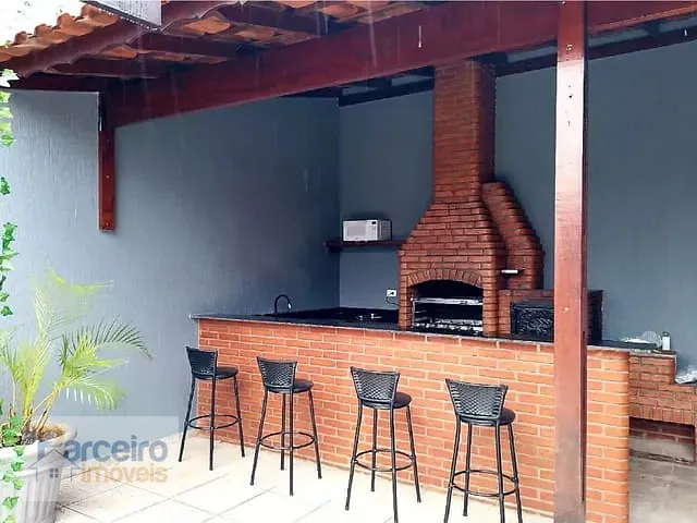 Casa com 204m² 4 quartos e 7 banheiros, à venda, no bairro Chácara Mafalda em São Paulo