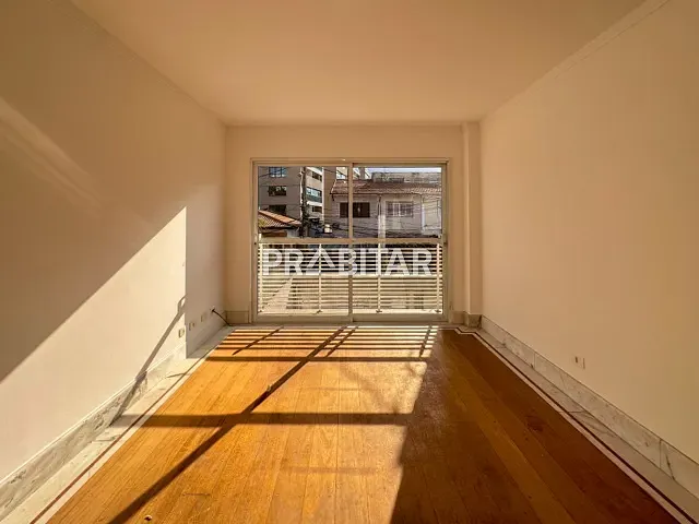 Casa com 420m² 3 quartos e 3 banheiros, para alugar, no bairro Vila Madalena em São Paulo