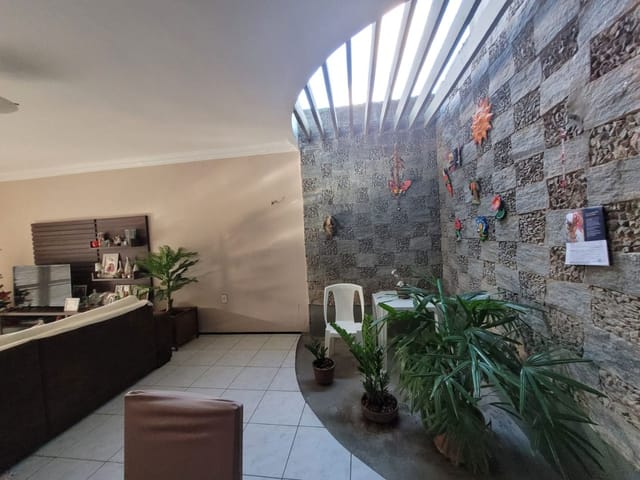 Casa com 280m² 7 quartos e 6 banheiros, à venda, no bairro Parquelândia em Fortaleza