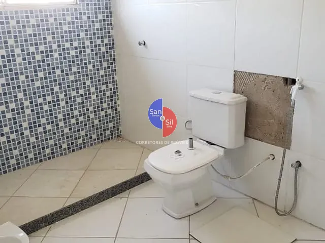 Casa com 360m² 4 quartos e 3 banheiros, à venda, no bairro Centro em Guapimirim