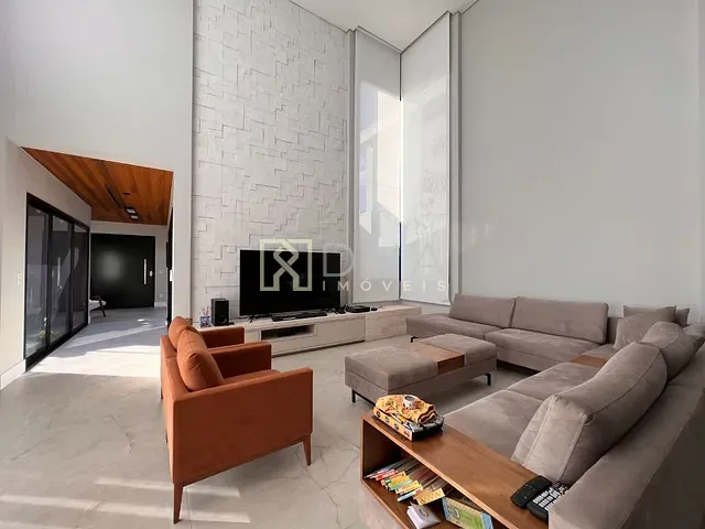 Casa com 600m² 4 quartos e 6 banheiros, à venda, no bairro Condomínio Residencial Colinas do Paratehy em São José dos Campos