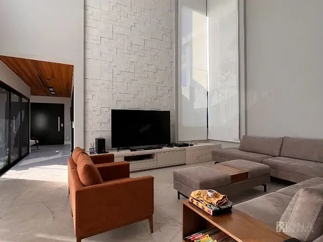 Casa com 600m² 4 quartos e 6 banheiros, à venda, no bairro Condomínio Residencial Colinas do Paratehy em São José dos Campos