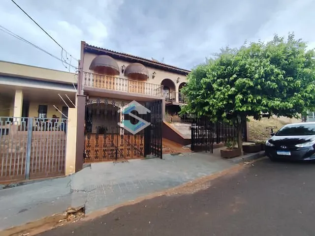 Casa com 478m² 3 quartos e 5 banheiros, à venda, no bairro JARDIM PRIMAVERA em Cambará