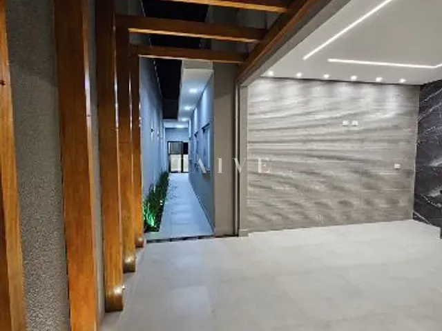 Casa 3 quartos e 1 banheiro, à venda, no bairro Parque Residencial Joaquim Toledo Piza em Londrina