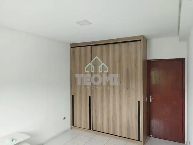 Casa com 125m² 2 quartos e 2 banheiros, à venda, no bairro Residencial Estoril em Taubaté