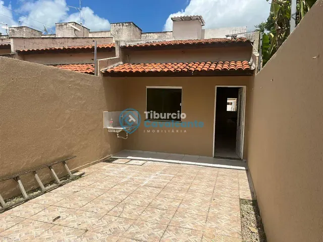 Casa 2 quartos e 1 banheiro, à venda, no bairro Novo Maranguape II em Maranguape