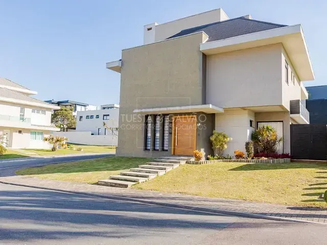 Casa com 441m² 4 quartos e 7 banheiros, à venda, no bairro Uberaba em Curitiba