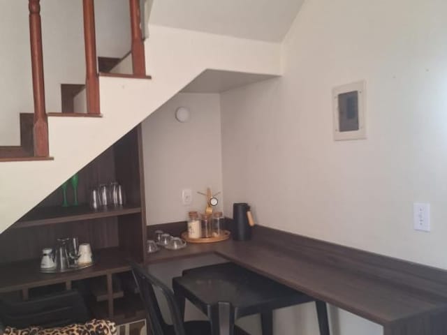 Casa com 146m² 2 quartos e 3 banheiros, para alugar, no bairro Ouro Verde em Rio das Ostras