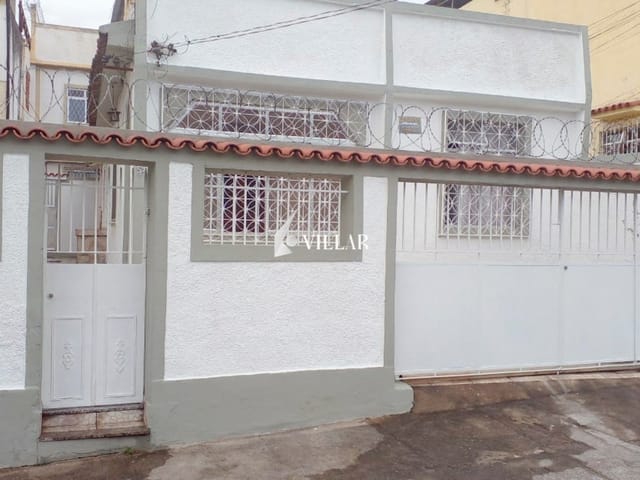 Casa com 227m² 4 quartos e 2 banheiros, à venda, no bairro Olaria em Rio de Janeiro