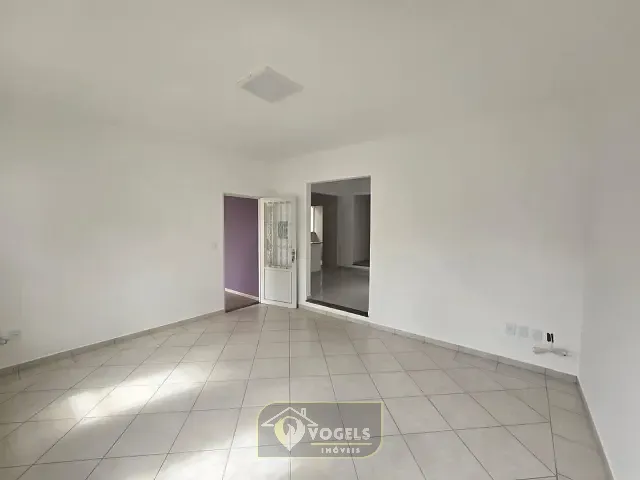 Casa 3 quartos e 2 banheiros, à venda, no bairro Jardim das Tulipas em Holambra