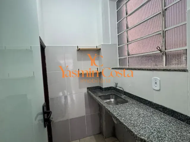 Casa 1 quarto e 1 banheiro, para alugar, no bairro Centro em Cambuí