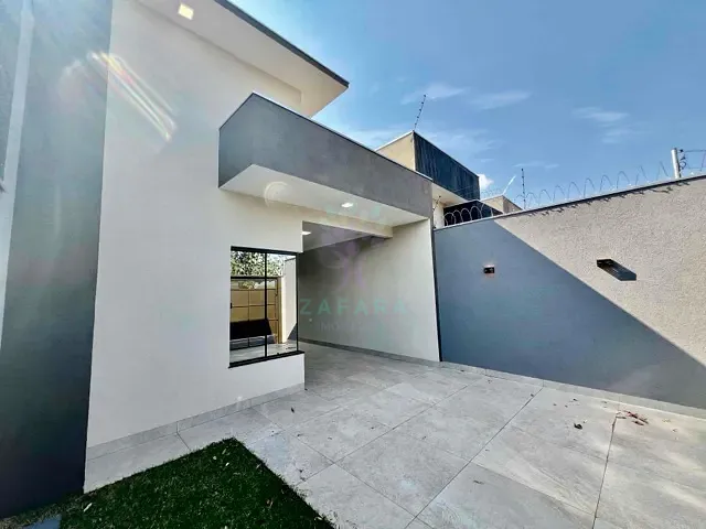 Casa com 180m² 3 quartos e 2 banheiros, à venda, no bairro Pioneiros em Campo Grande